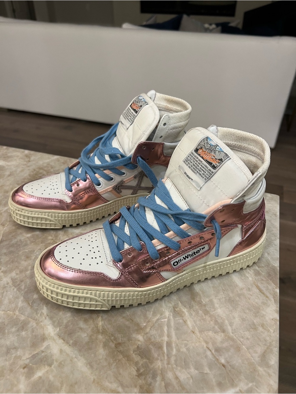Off-White Women’s High-Top Sneakers in Rose Gold and White
